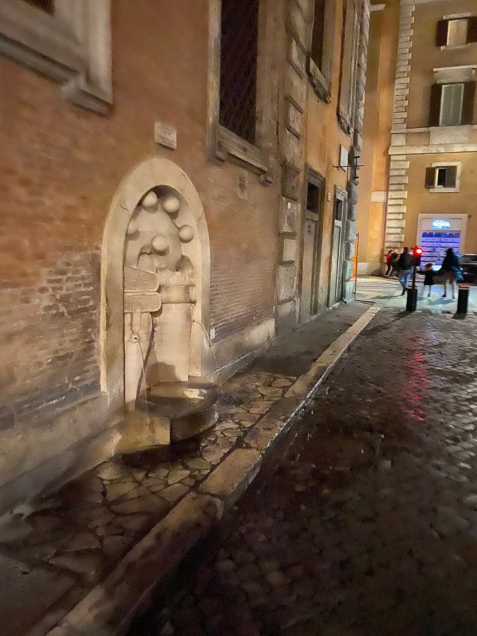 fontana dei libri